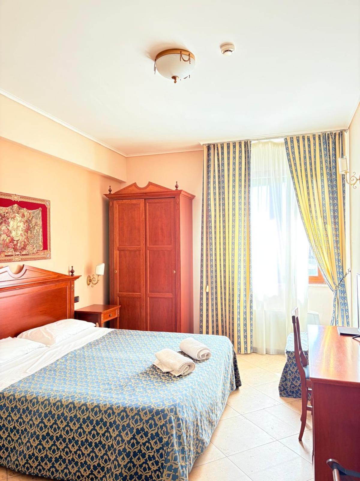 D'angelo Palace 3*
